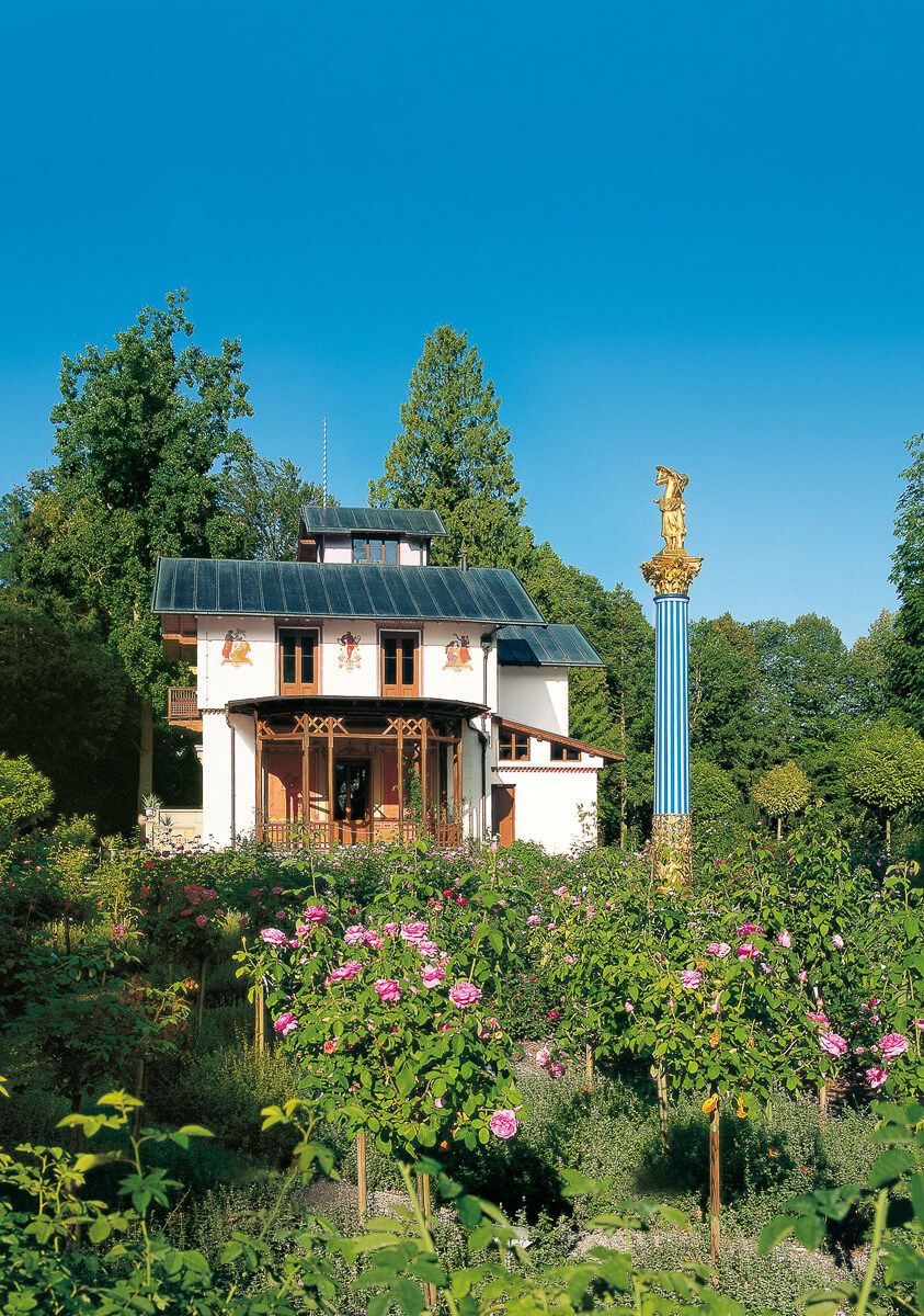 Sisi am Starnberger See – Wanderung auf den Spuren der Kaiserin 19 Roseninsel im Starnberger See: Casino mit Rosengarten