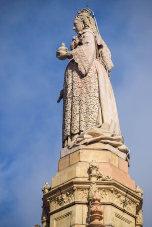 Glasgow: Peoples Park, Brunnen mit Victoria-Statue
