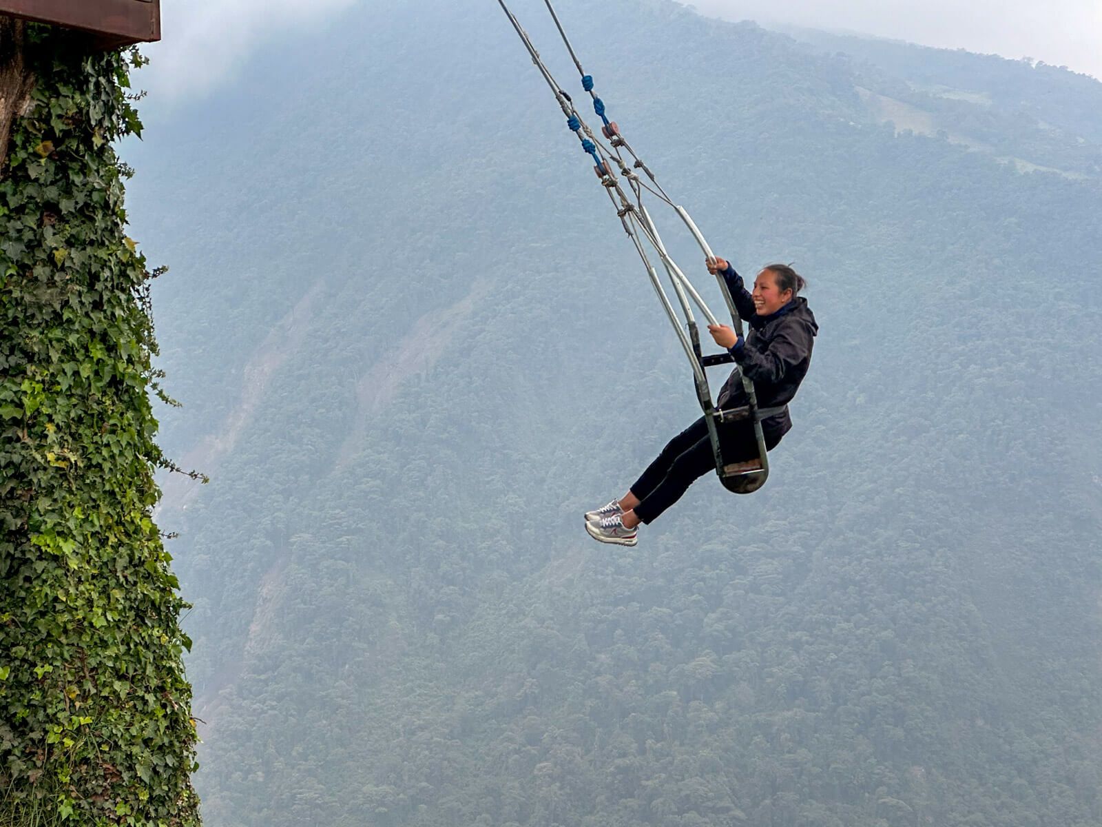 Hotels in Ecuador: Schaukel bei der Casa del Arbol in Baños