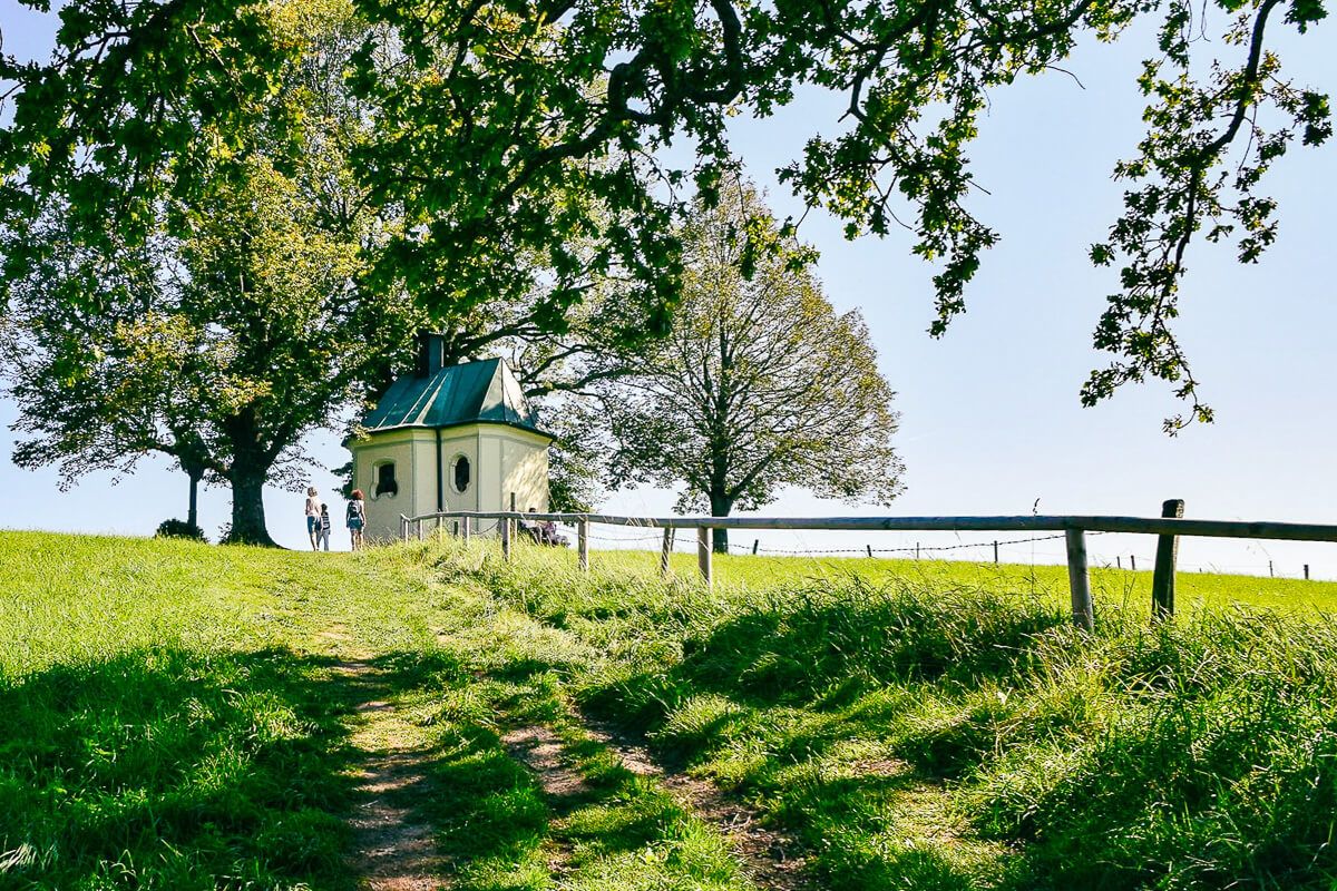 Ausflugsziele ab München: Kapelle Maria Dank bei Münsing