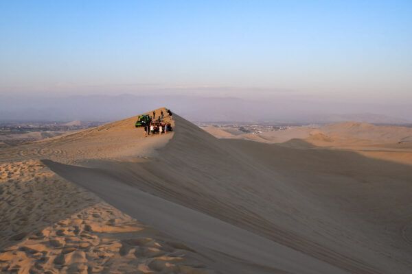 Peru: Dünenlandschaft in der Oase Huacachina