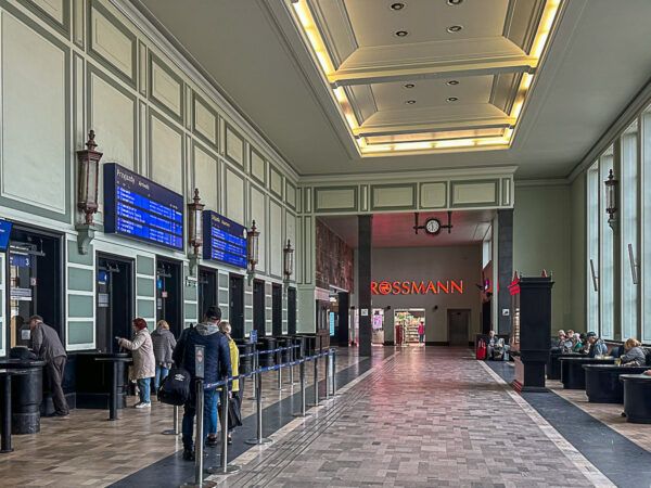 Innenleben der Bahnhofshalle