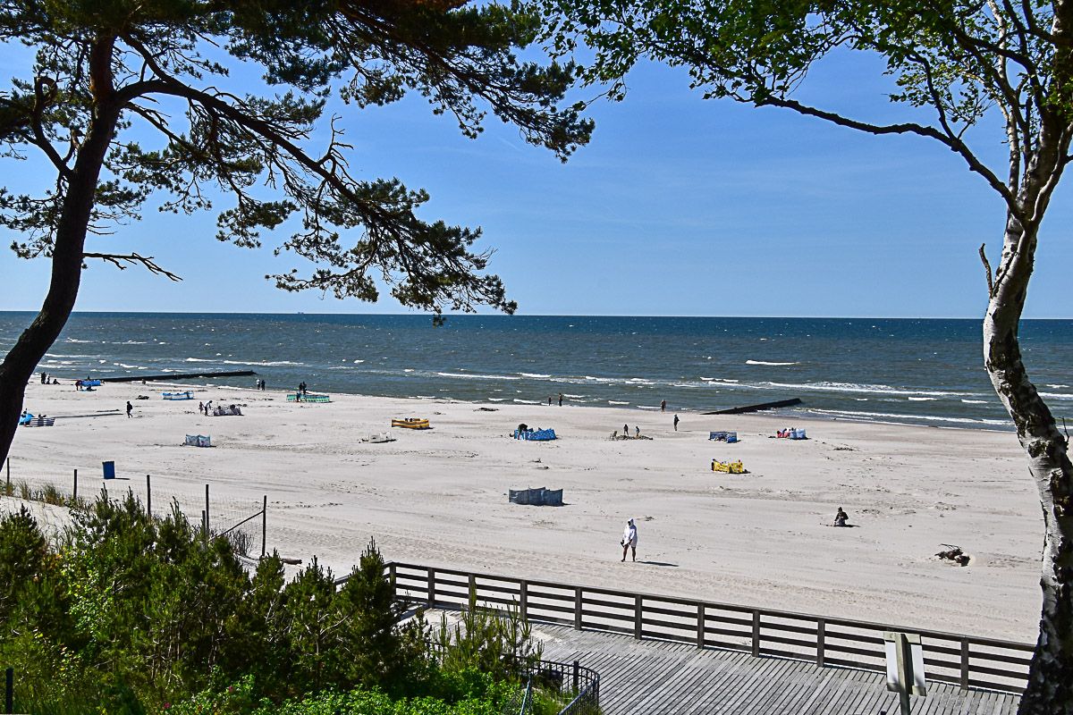 Blick auf den Sandstrand von Leba