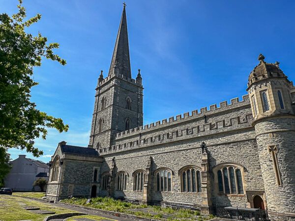 nordirland derry kathedrale |
