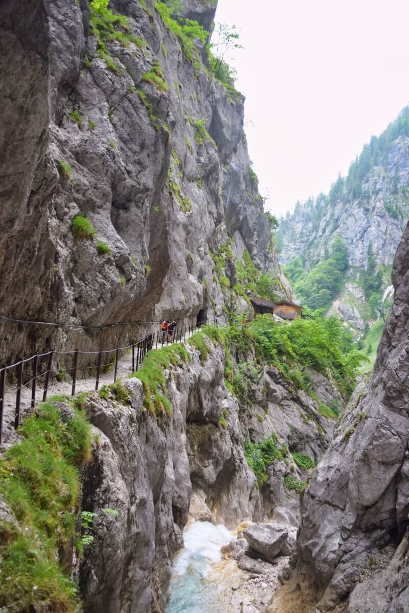 Einstieg zur Wanderung durch die Höllentalklamm