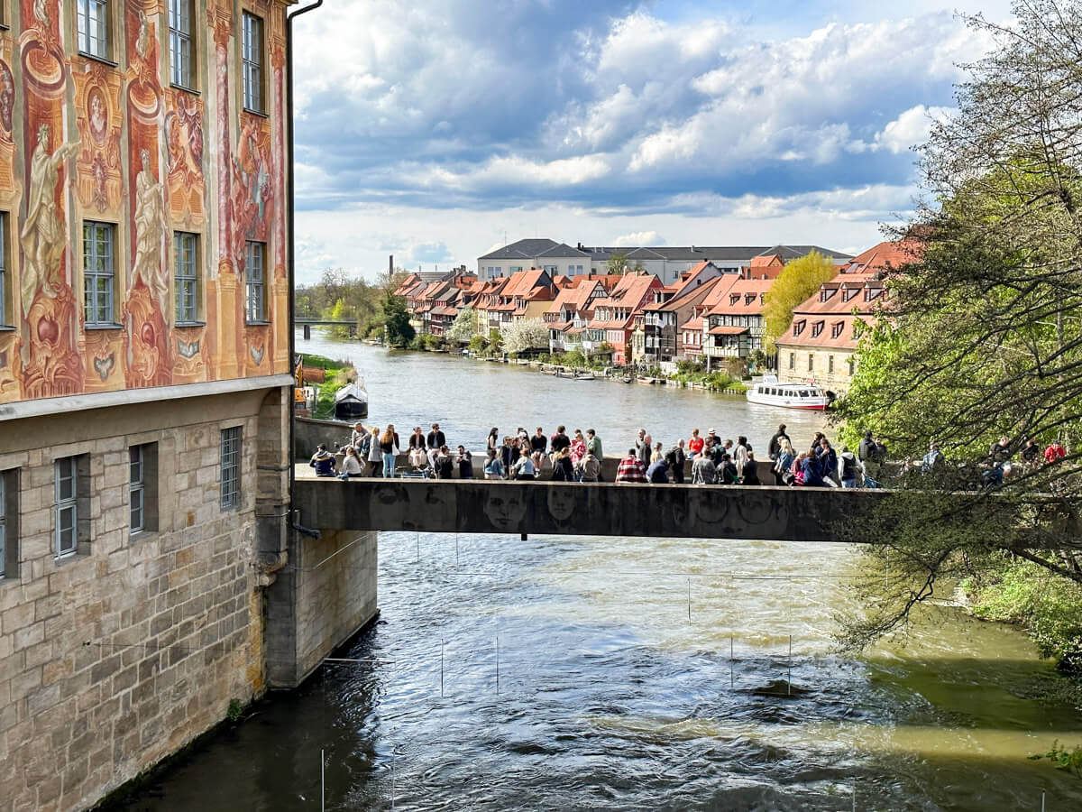 Zwischenstopp in Bamberg: Rathaus und Regnitz
