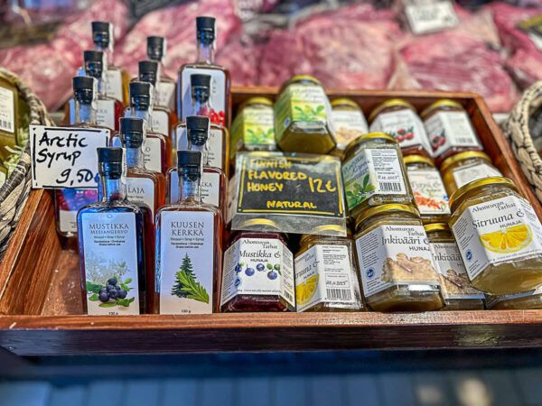 Eine coole nordische Schönheit: 3 Tage Helsinki – Reisetipps für deinen Städtetrip 18 3 Tage Helsinki: Delikatessen im Markt