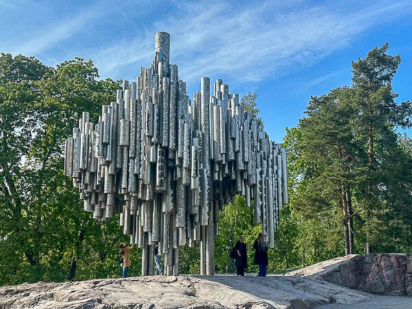 Eine coole nordische Schönheit: 3 Tage Helsinki – Reisetipps für deinen Städtetrip 46 Denkmal für Skulptur Jean Sibelius mit vielen Röhren