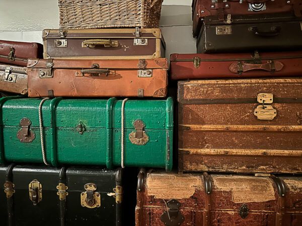 Hafenflair, Palazzi und Pesto Genovese: Reisetipps für ein Wochenende in Genua 21 Gepackte Koffer von Auswanderern