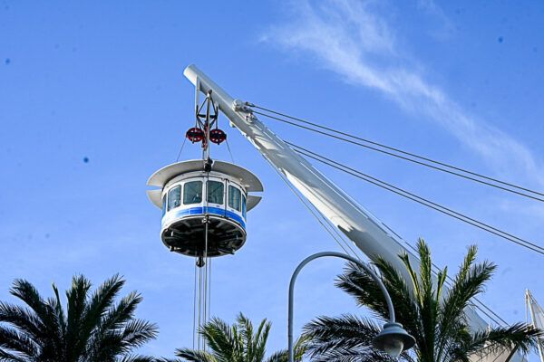 Hafenflair, Palazzi und Pesto Genovese: Reisetipps für ein Wochenende in Genua 18 Schwebende Aussichtsplattform an einem der Arme des Bigo im Porto Antico