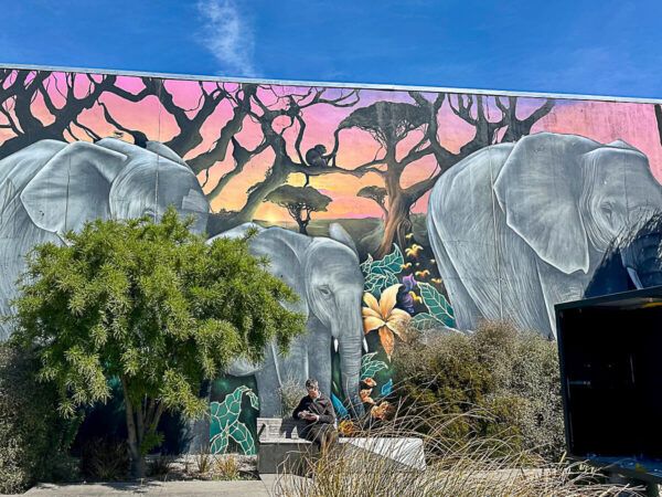 Mural, das Elefanten zeigt