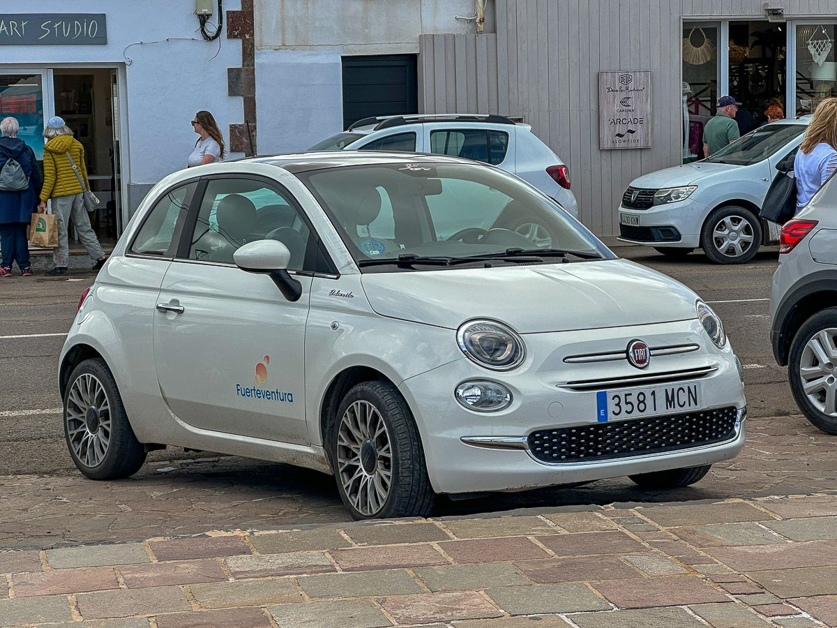 kleiner Mietwagen auf Fuerteventura