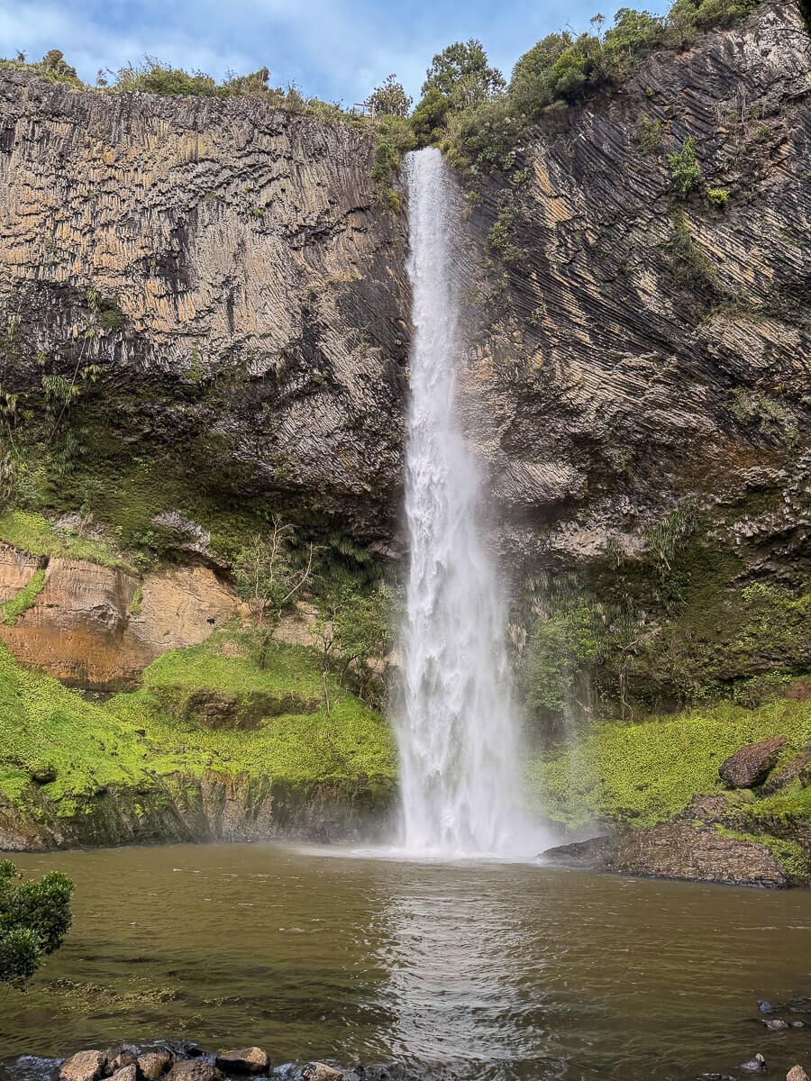 Blick auf die Bridal Veil Falls von unten