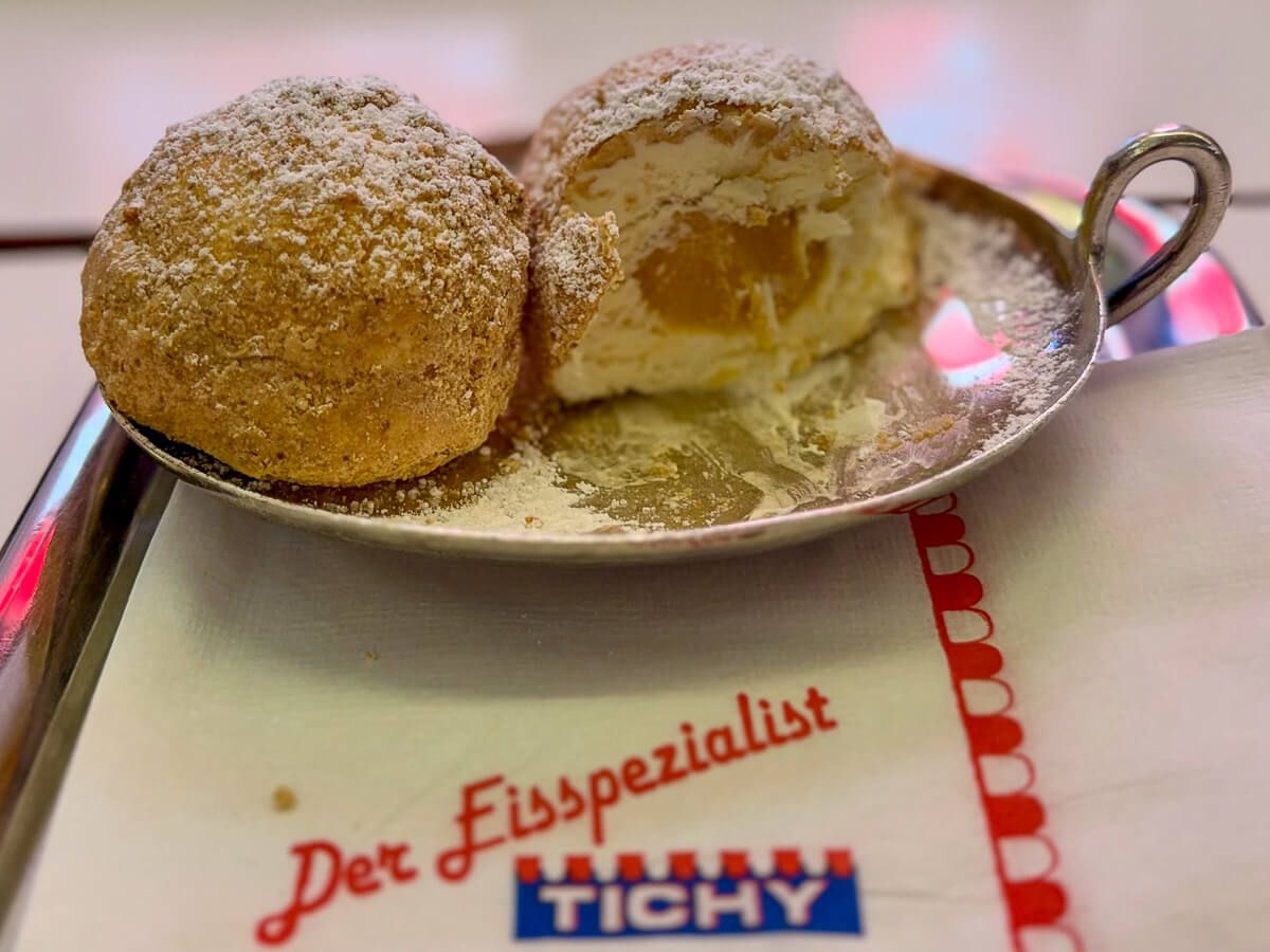 wien cafe tichy eismarillenknoedel 1 von 1 2 |