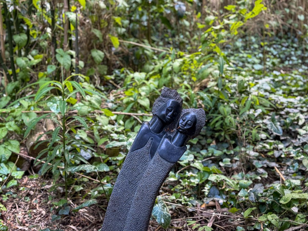 Park mit Skulpturen