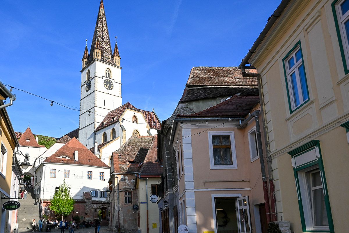 Blick auf Stadtkirche aus der Unterstadt