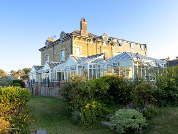 Historisches Hotel mit Glasveranda
