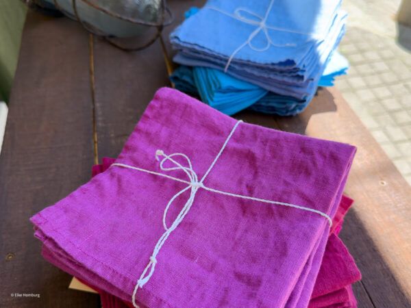 Leinenservietten in bunten Farben