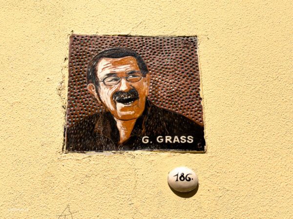 Porträt in Keramik von Günter Grass