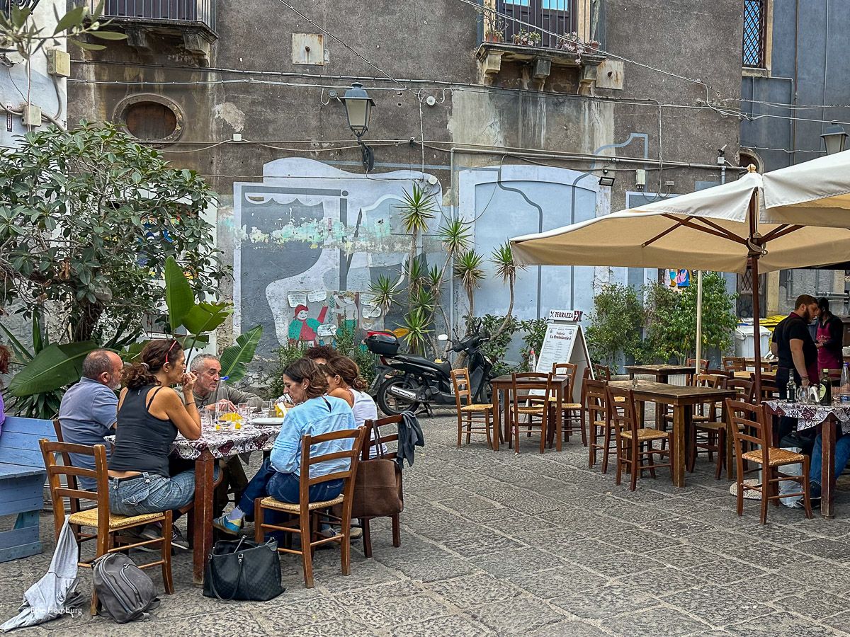 Einfaches Lokal im Viertel San Berillo 