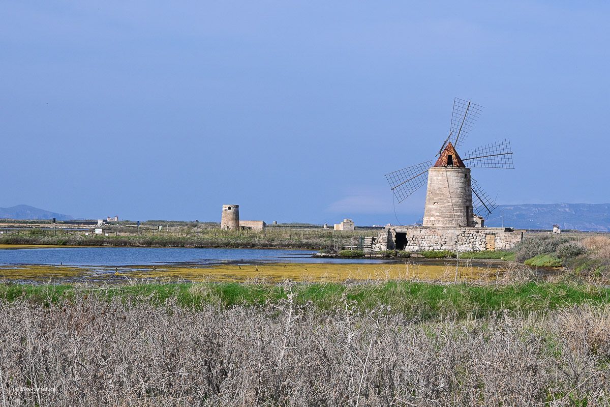 Sehenswürdigkeiten Sizilien: Meine Top 16 auf der Sonneninsel im Mittelmeer 34 Windmühle einer Saline